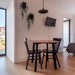 Feel Porto Downtown Apartments & Studios Apartment