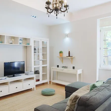 Feel Porto Downtown Apartments & Studios *