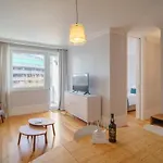 Feel Downtown & Apartmán