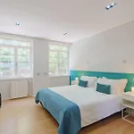 Apartmán Feel Downtown & *
