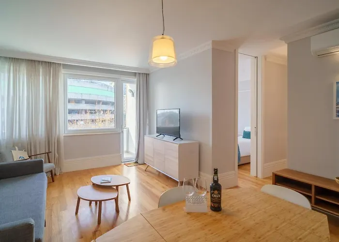 Feel Porto Downtown Apartments & Studios Apartment
