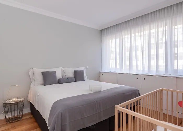Feel Porto Downtown Apartments & Studios * Porto