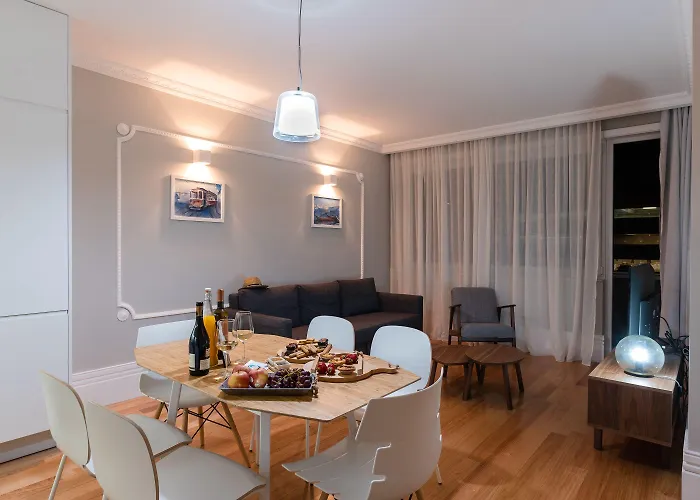 Feel Porto Downtown Apartments & Studios
