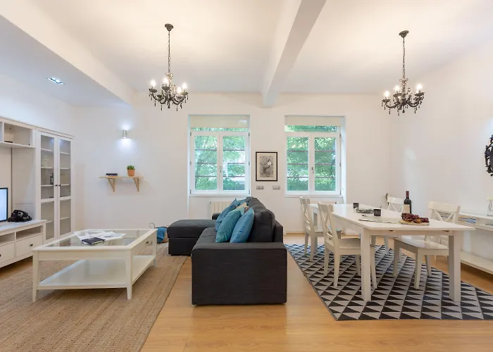 Apartment Feel Porto Downtown Apartments & Studios