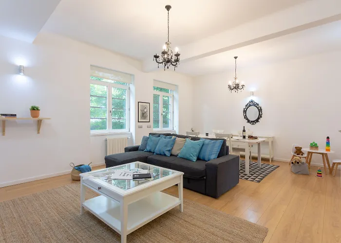 Feel Porto Downtown Apartments & Studios *