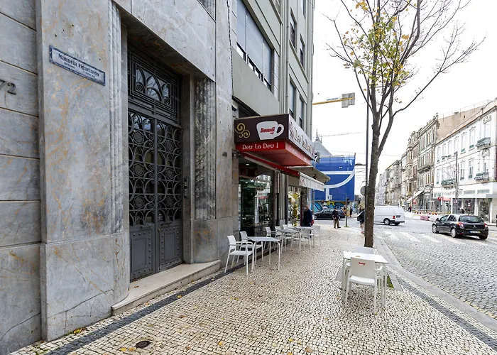 Feel Porto Downtown Apartments & Studios *