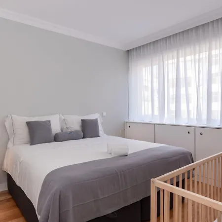 Feel Porto Downtown Apartments & Studios * Porto