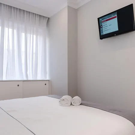 Feel Porto Downtown Apartments & Studios *