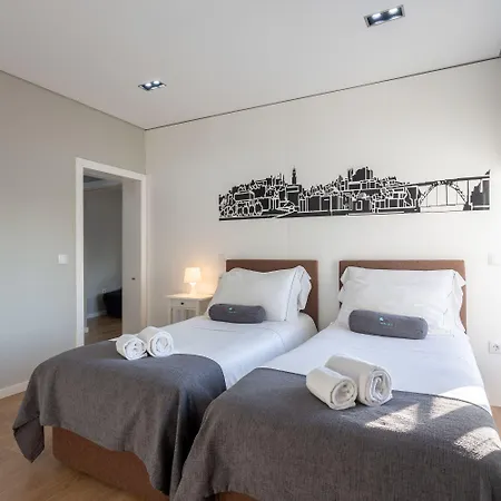 Feel Porto Downtown Apartments & Studios