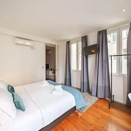 Feel Porto Downtown Apartments & Studios Apartment