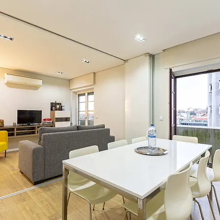 Feel Porto Downtown Apartments & Studios